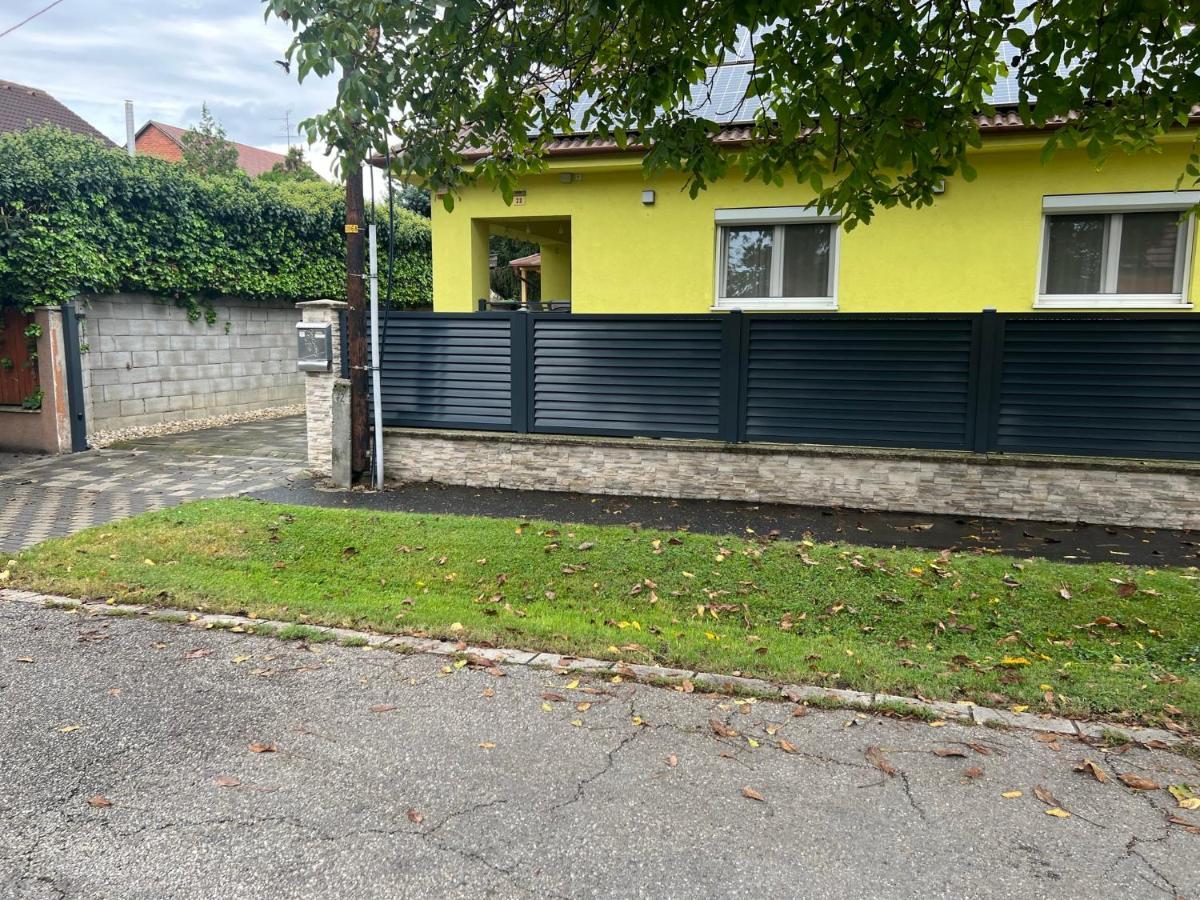 Star Street Home Mosonmagyaróvár 外观 照片